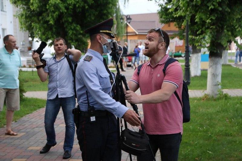 Праваахоўнікі шукаюць журналіста, які працаваў у Ганцавічах і даўно пераехаў у ЗША